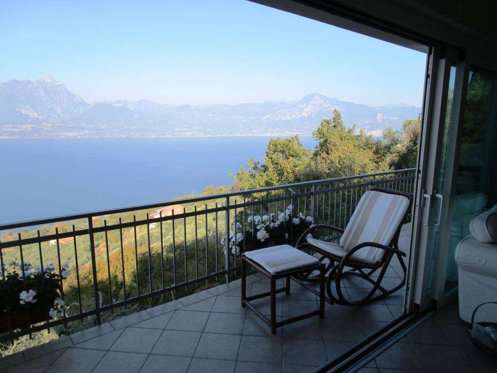 Flat on Lake Garda, Italy, 118 sq.m - picture 1