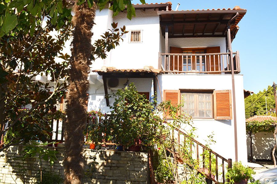 House in Kassandra, Greece, 300 sq.m - picture 1