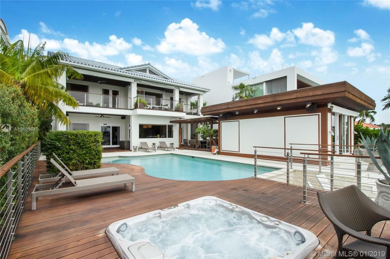 Villa in Miami, USA, 500 m2 - Foto 1
