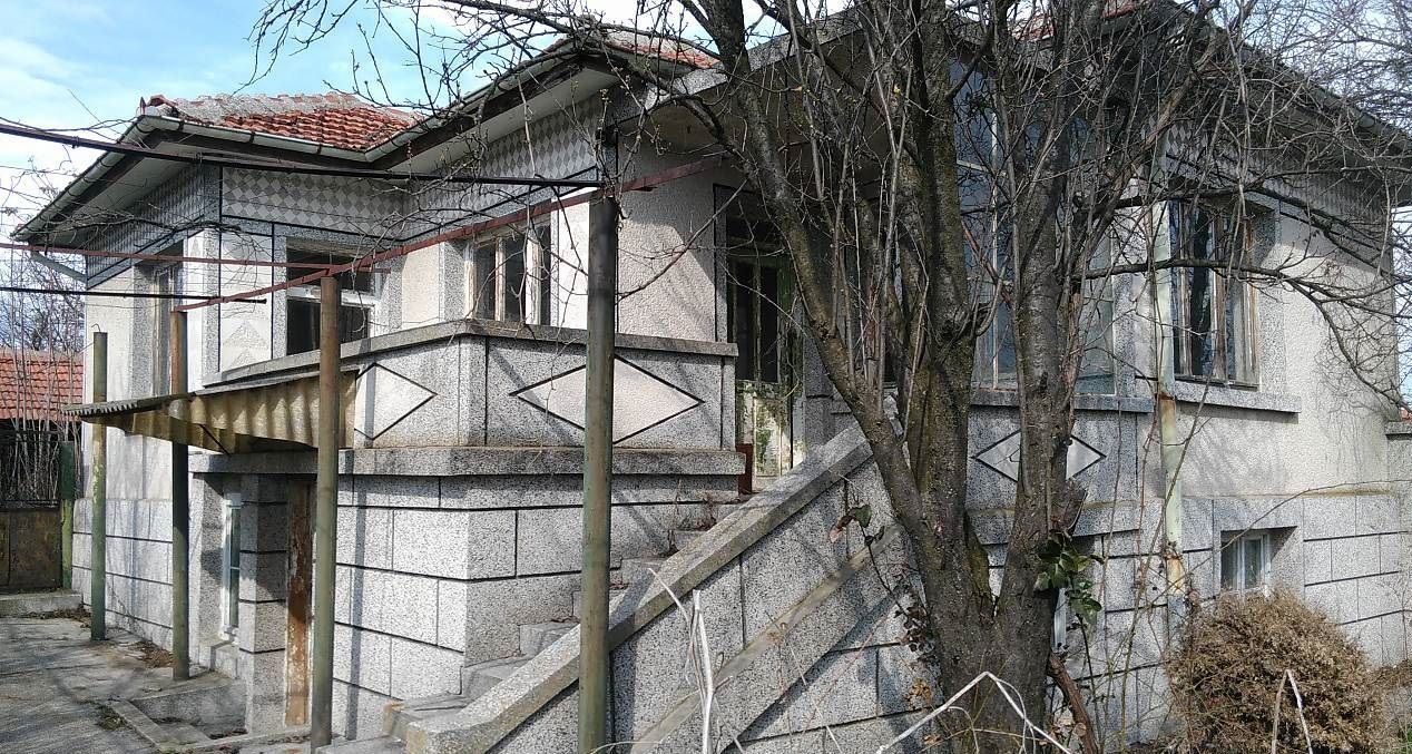 Maison à Yambol, Bulgarie, 90 m2 - image 1