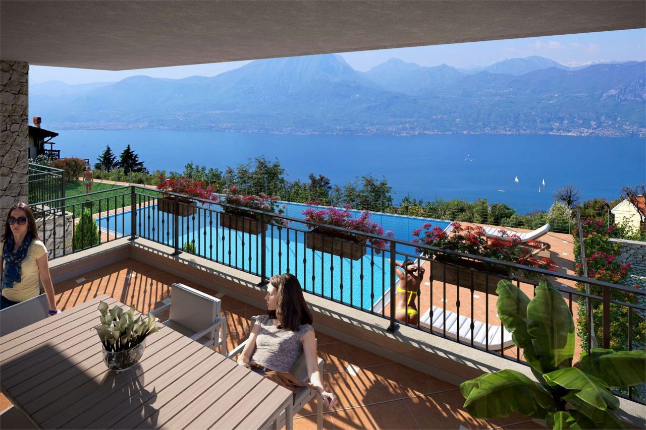 Flat on Lake Garda, Italy, 96 sq.m - picture 1