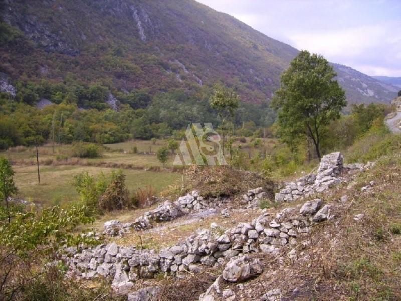 Land in Danilovgrad, Montenegro, 10 593 sq.m - picture 1