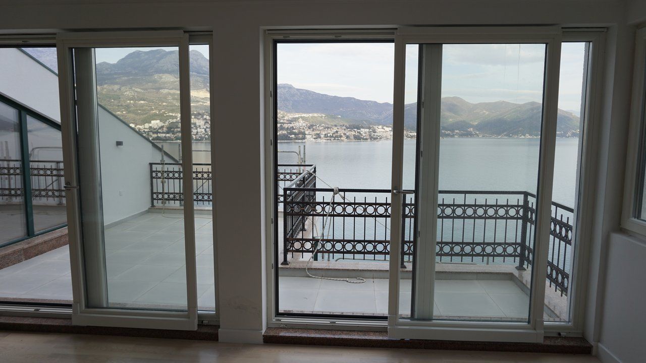 Wohnung in Herceg-Novi, Montenegro, 289 m2 - Foto 1
