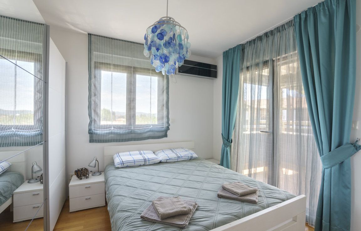 Wohnung in Lastva, Montenegro, 98 m2 - Foto 1