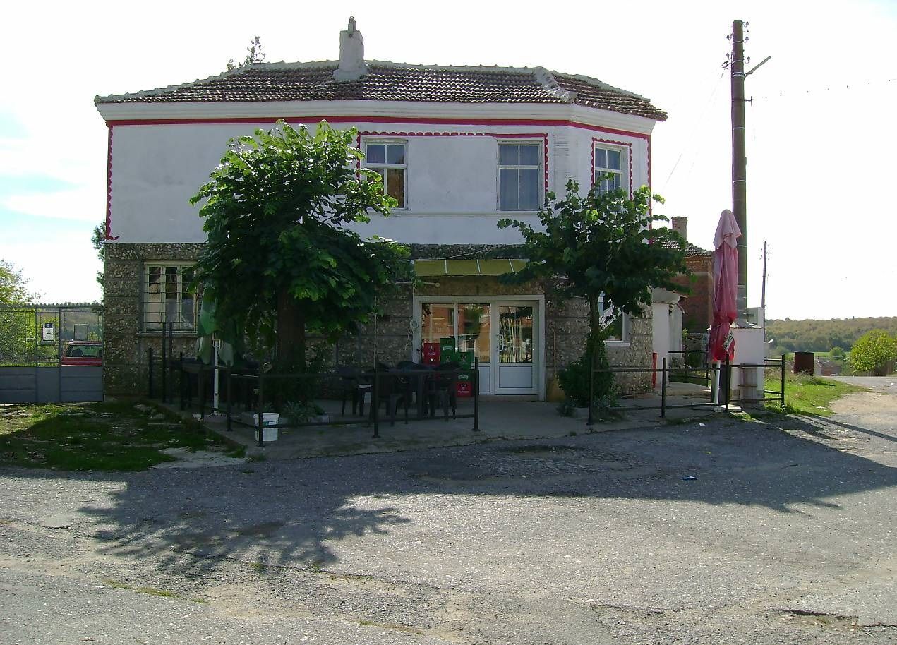 Maison à Yambol, Bulgarie, 200 m2 - image 1