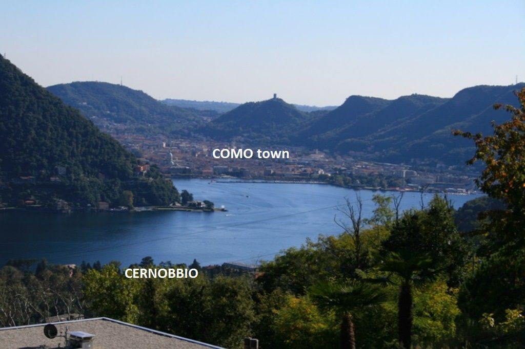 Land in Cernobbio, Italy, 2 000 sq.m - picture 1