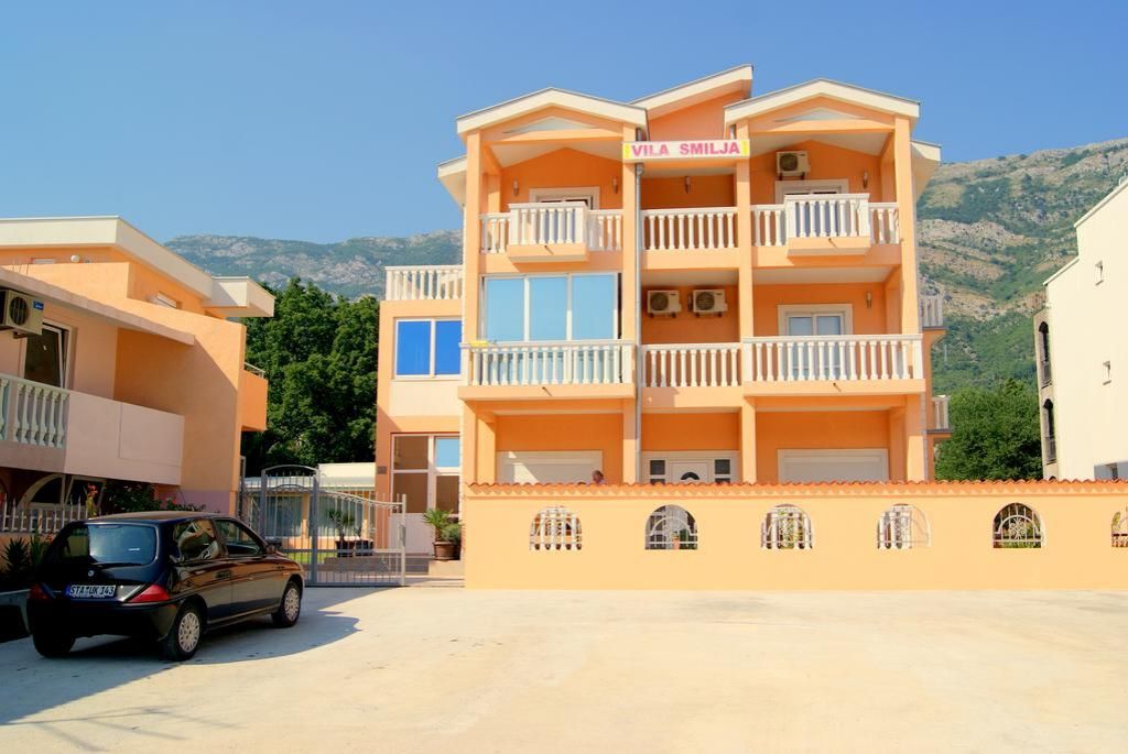 Hotel in Sutomore, Montenegro, 1 000 sq.m - picture 1