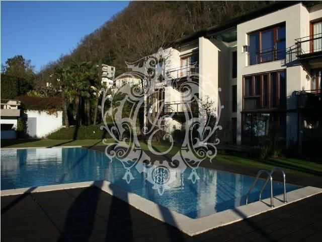 Villa in Bissone, Switzerland, 735 sq.m - picture 1
