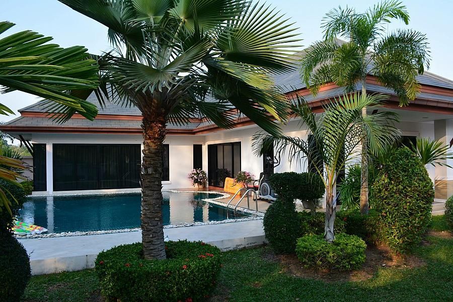 Haus in Pattaya, Thailand, 220 m2 - Foto 1
