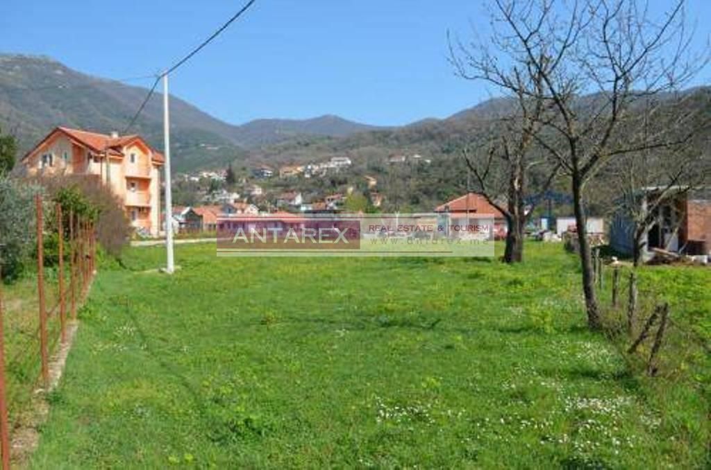 Grundstück in Zelenika, Montenegro - Foto 1