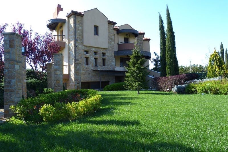 Villa in Thessaloniki, Greece, 670 sq.m - picture 1