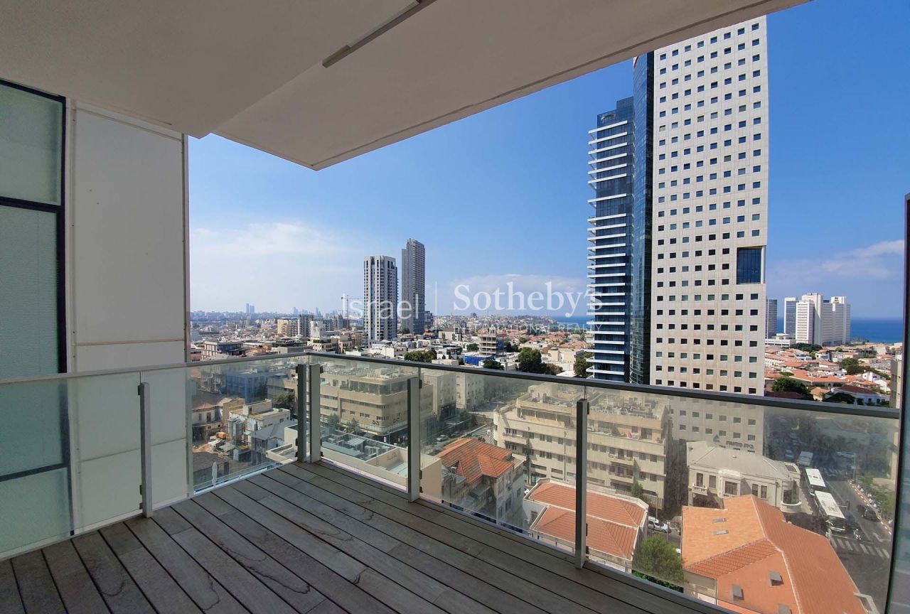 Apartment in Tel Aviv, Israel, 174 sq.m - picture 1