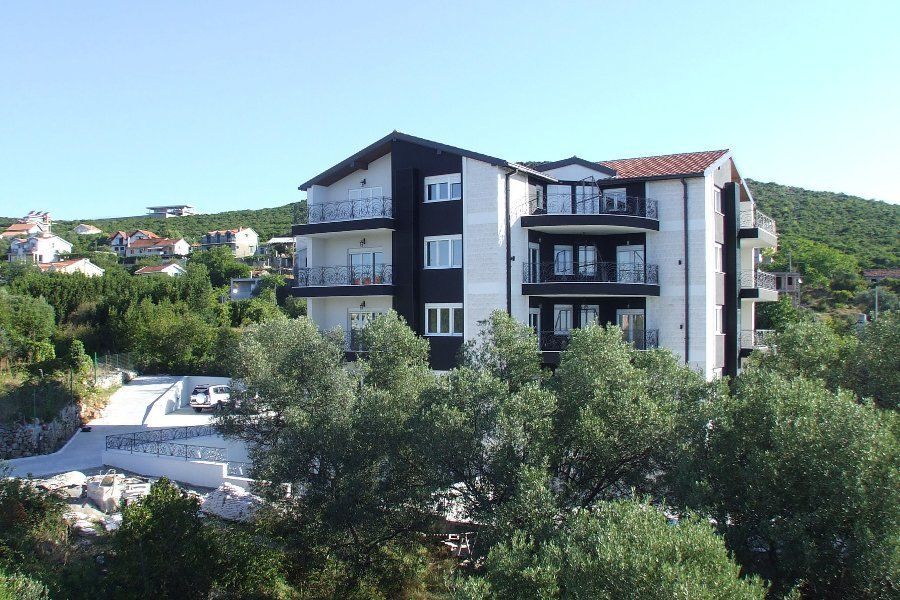 Appartement à Krimovica, Monténégro, 98 m2 - image 1