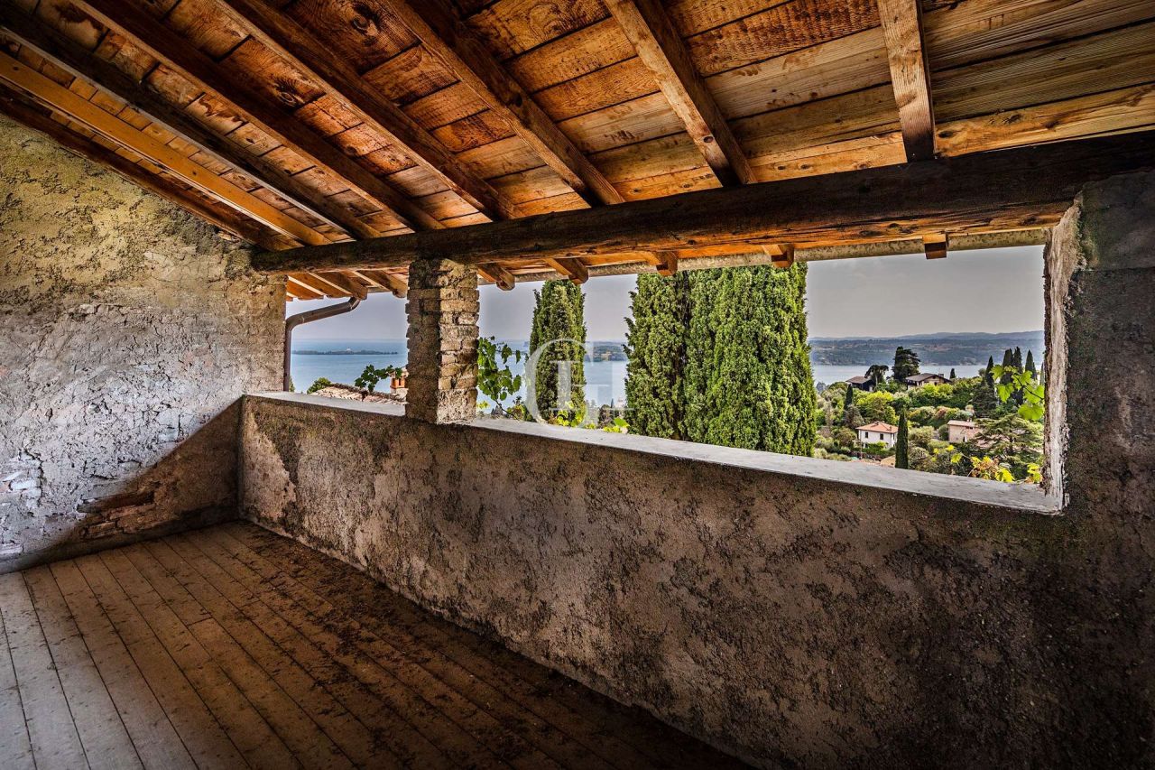 Haus für den Wiederaufbau in Gardasee, Italien, 290 m2 - Foto 1
