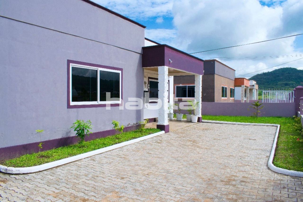 Haus Amasaman, Ghana, 80 m2 - Foto 1