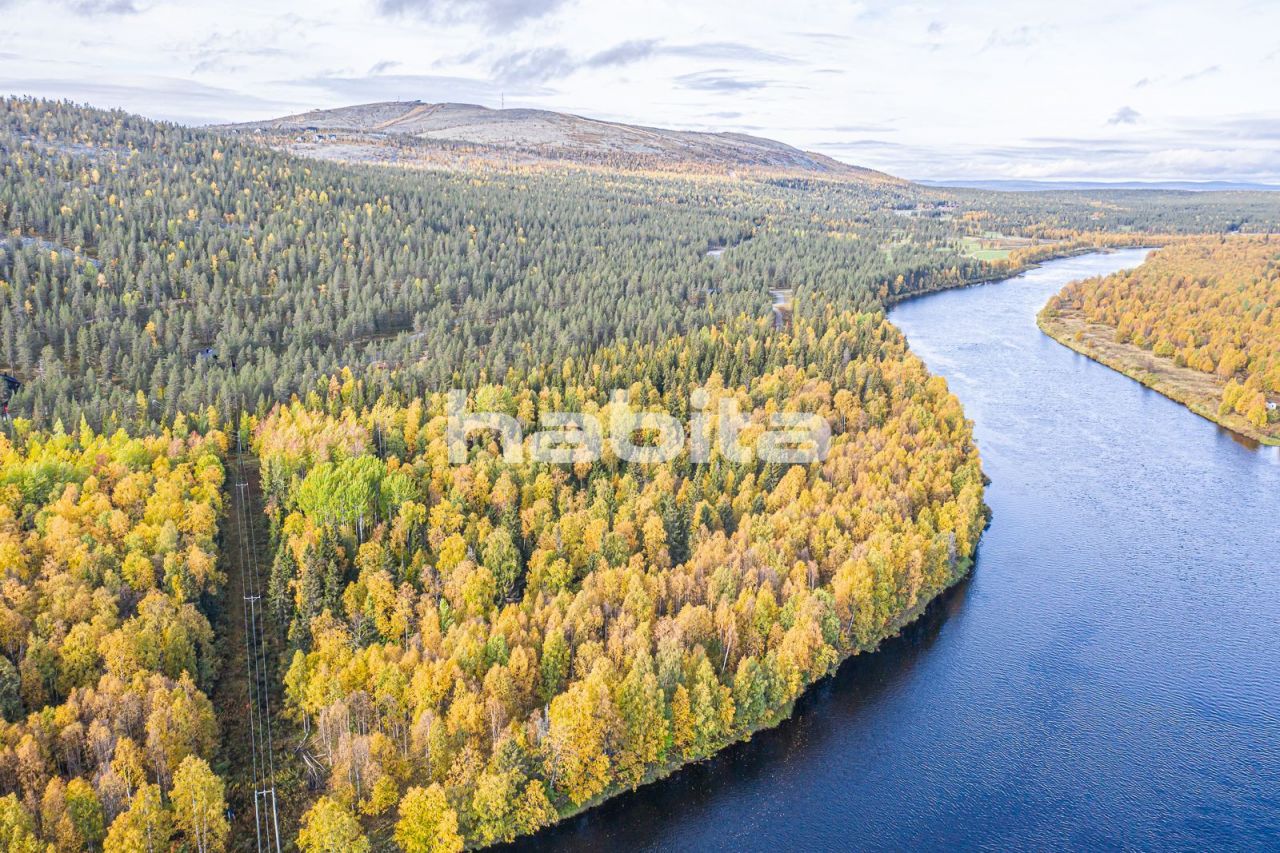 Land in Kittila, Finland, 32 800 sq.m - picture 1