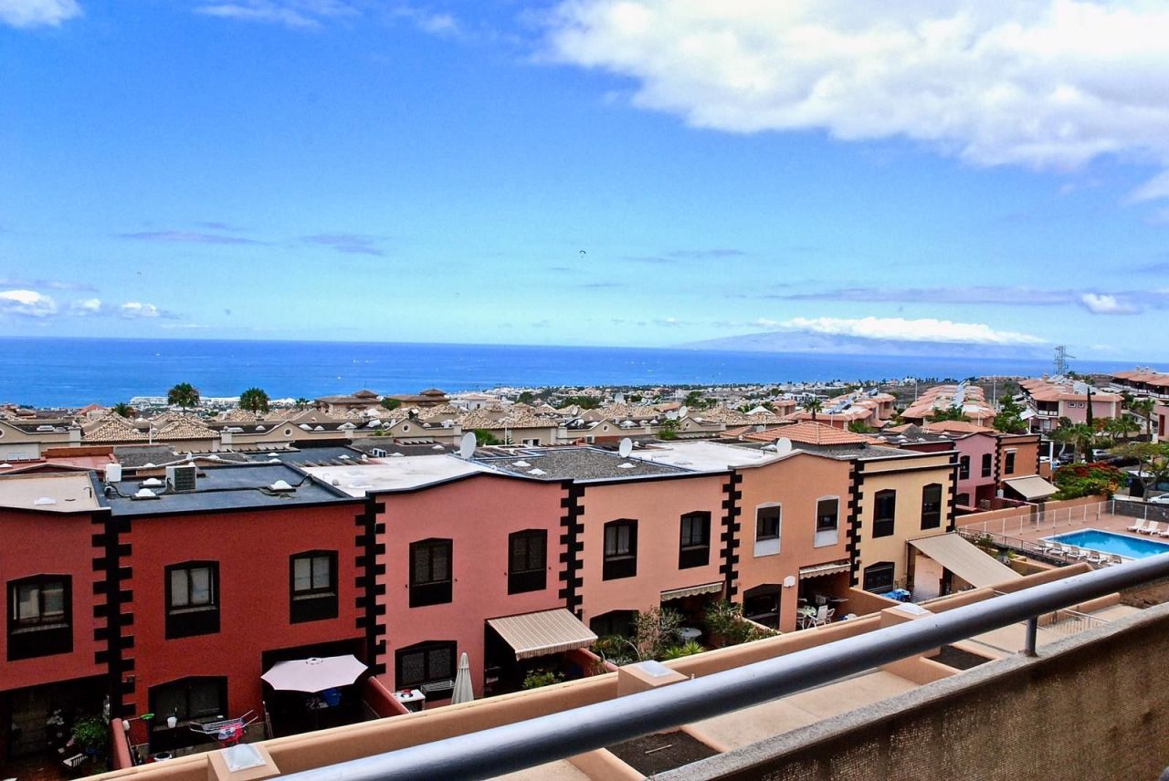 Apartment on Tenerife, Spain, 84 sq.m - picture 1