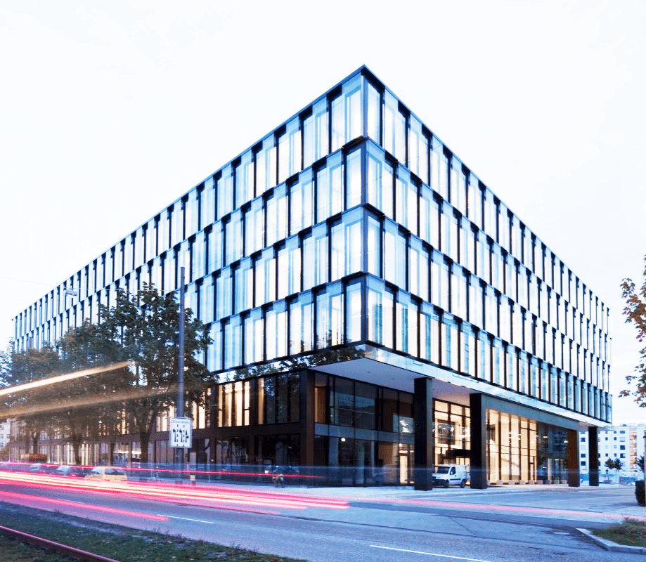 Office in Munich, Germany, 10 000 sq.m - picture 1