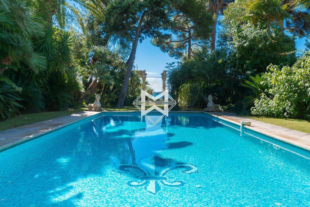Villa in Cannes, Frankreich, 250 m2 - Foto 1