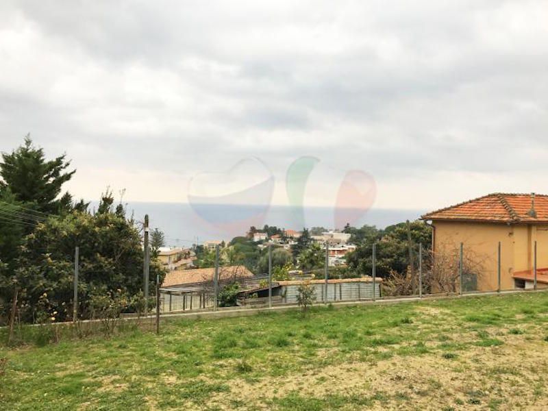 Land in San Remo, Italy, 3 000 sq.m - picture 1