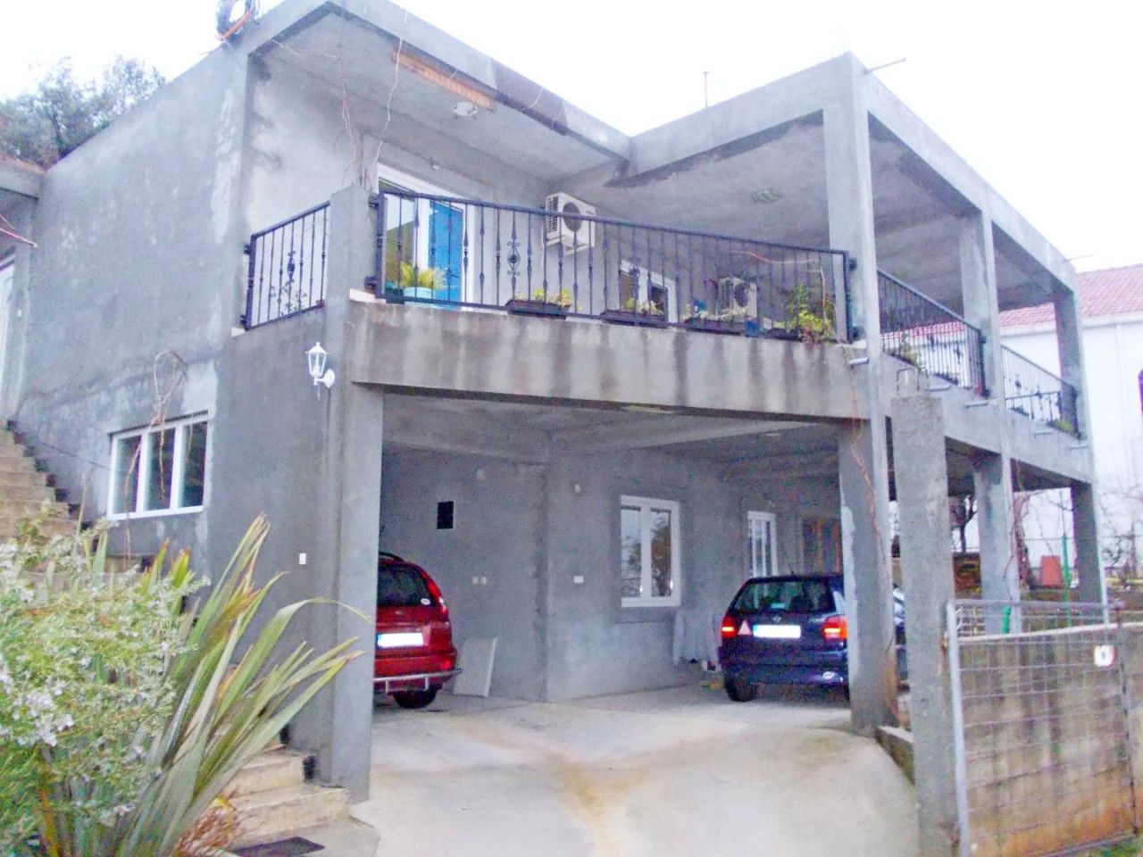 Haus in Herceg-Novi, Montenegro, 250 m2 - Foto 1