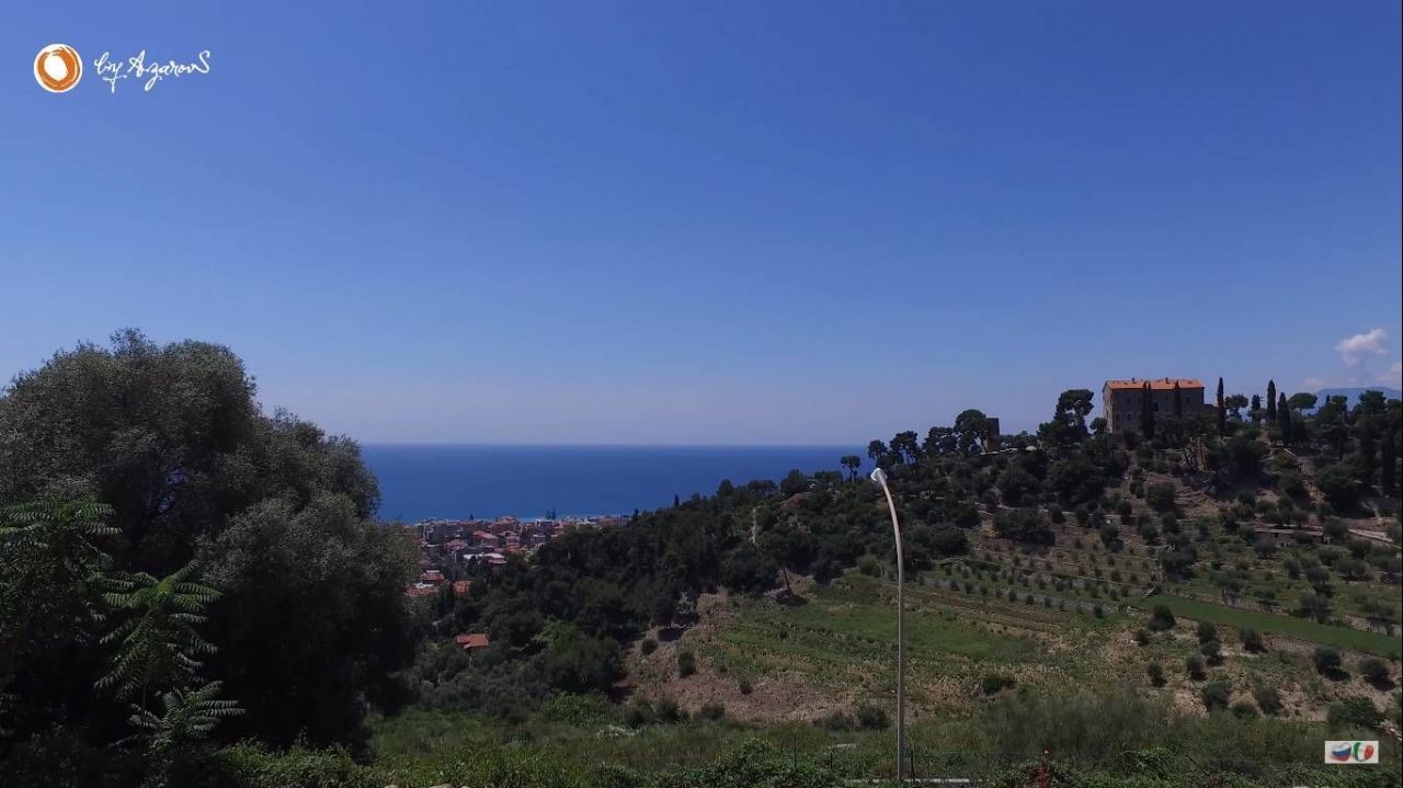 Land in Bordighera, Italy - picture 1