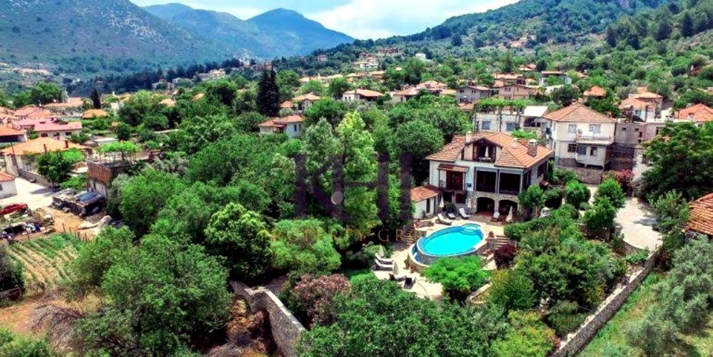 Land in Fethiye, Turkey, 1 000 sq.m - picture 1