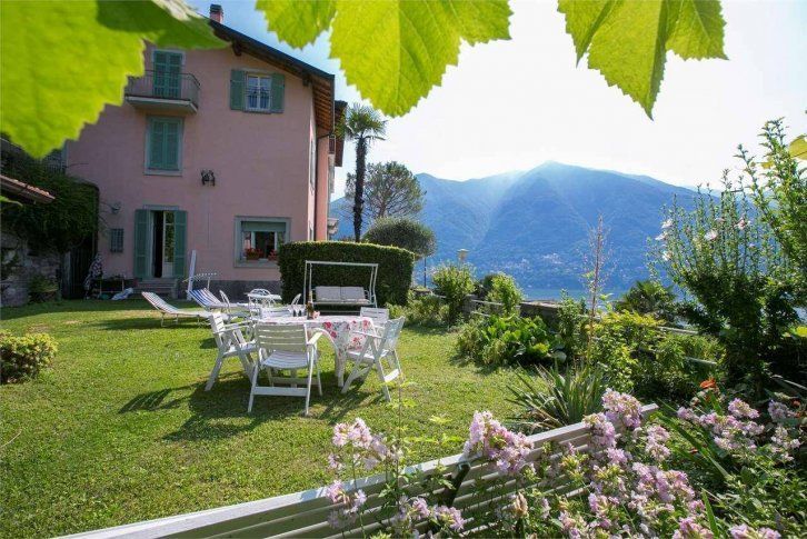 Villa on Lake Como, Italy, 486 sq.m - picture 1