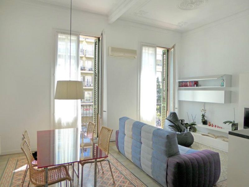 Flat in Barcelona, Spain, 113 sq.m - picture 1