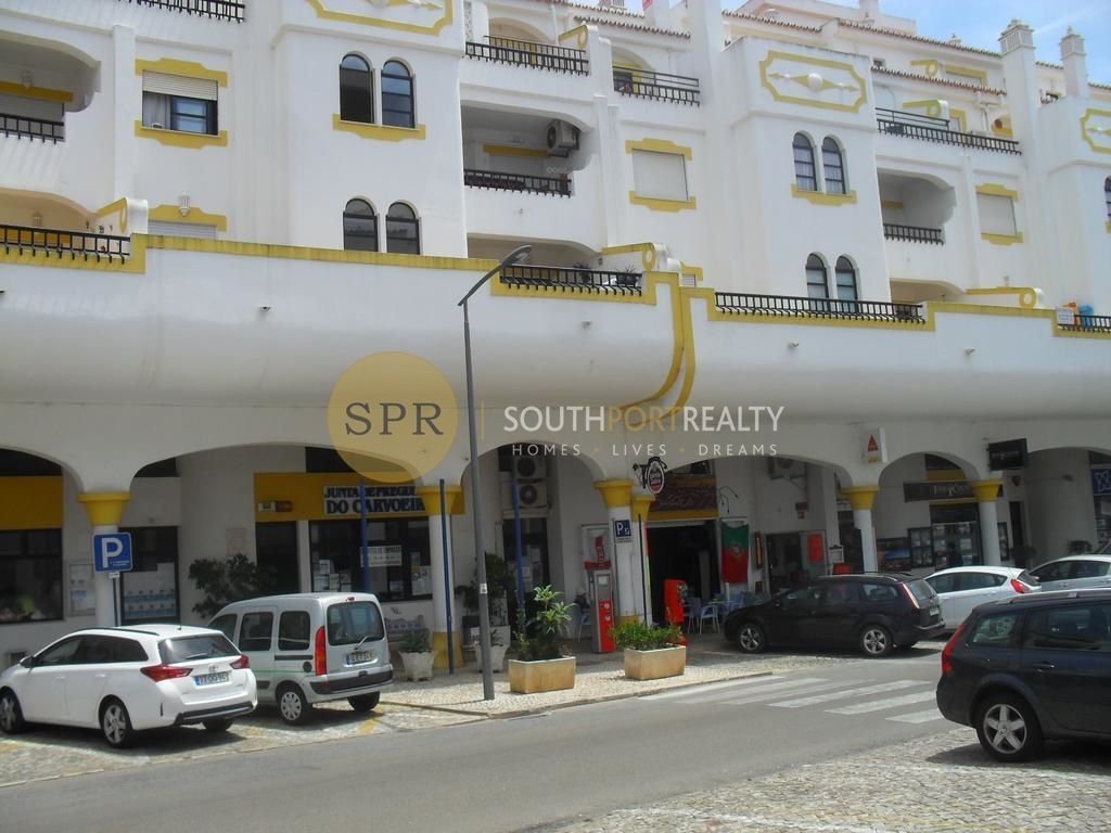 Shop in Faro, Portugal, 154 sq.m - picture 1