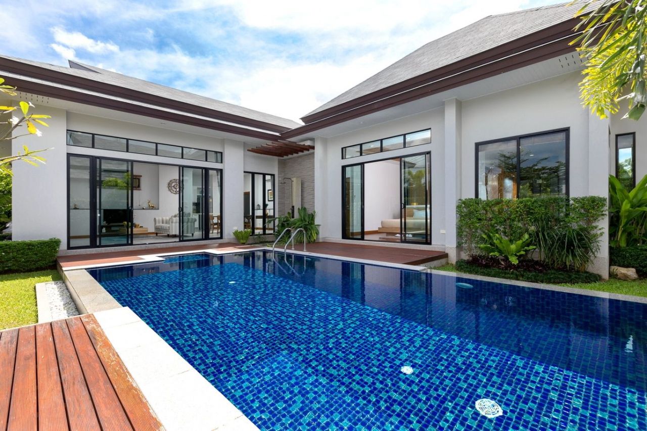 Villa on Phuket Island, Thailand, 266 sq.m - picture 1