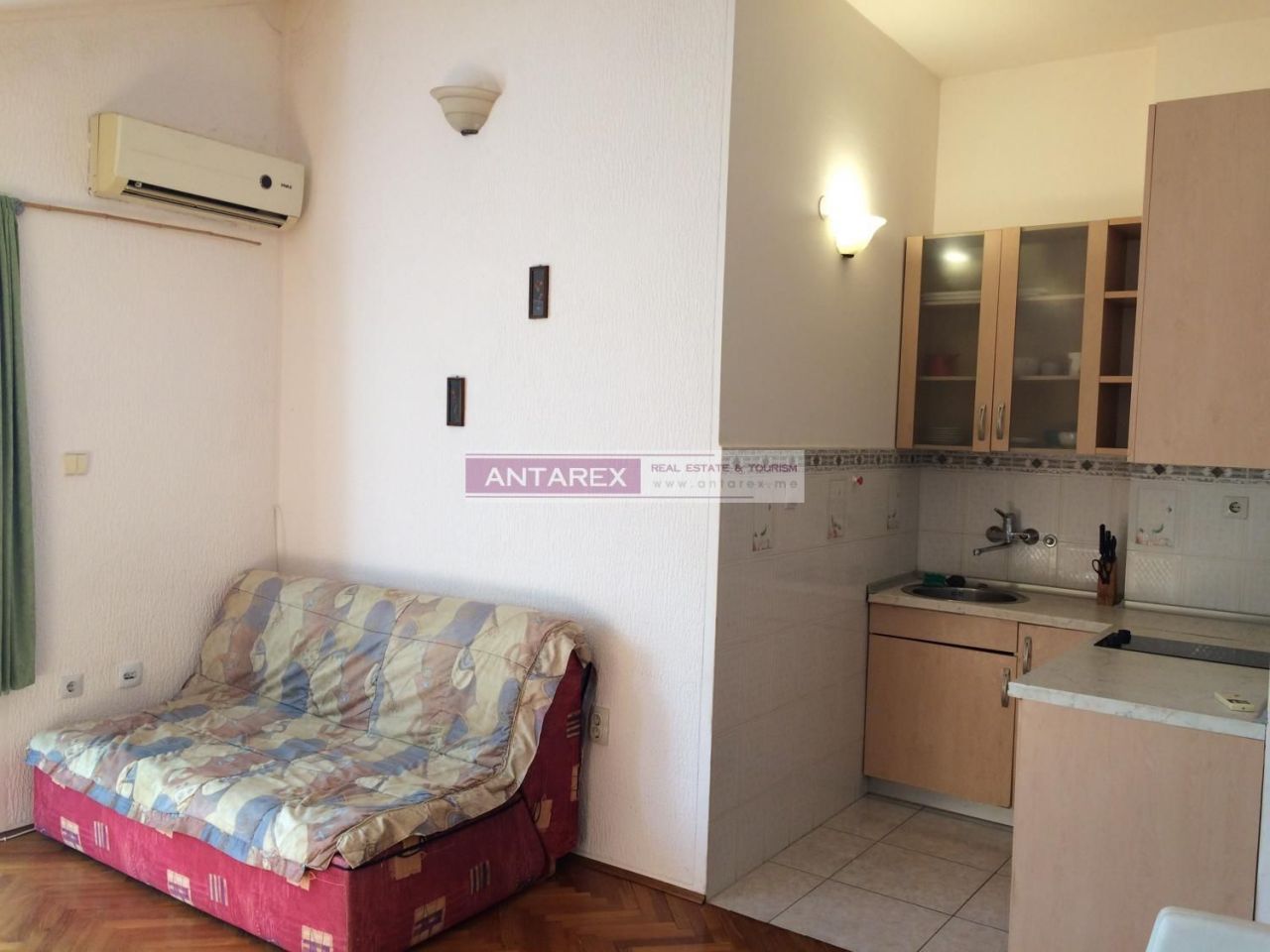 Apartment in Budva, Montenegro, 34 sq.m - picture 1