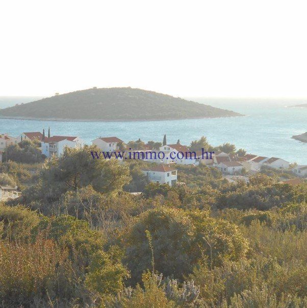 Terrain en Dalmatie Centrale, Croatie, 749 m2 - image 1