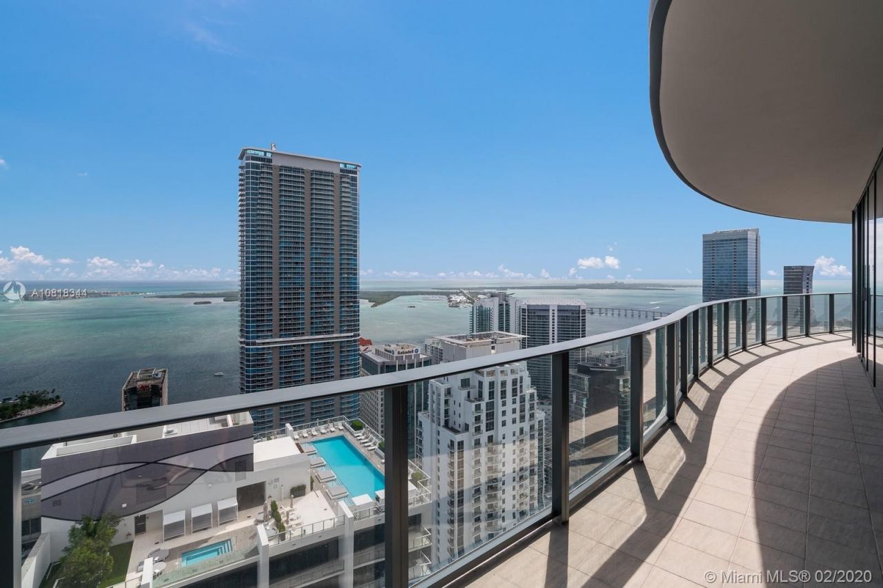 Penthouse à Miami, États-Unis, 150 m2 - image 1