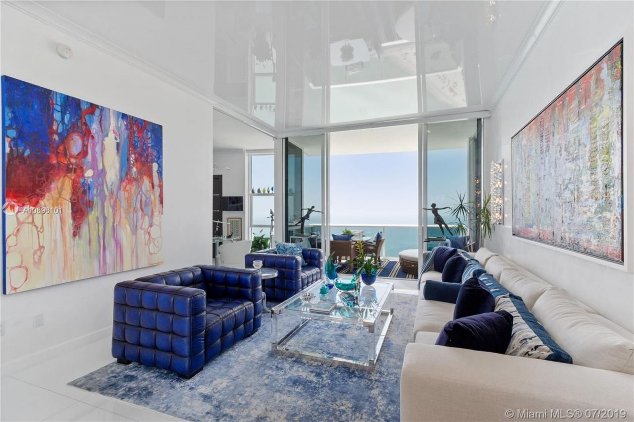 Penthouse in Miami, USA, 270 sq.m - picture 1