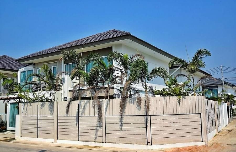 House in Pattaya, Thailand, 230 sq.m - picture 1