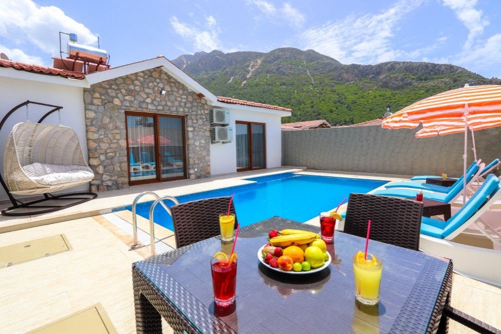 Bungalow in Fethiye, Turkey, 120 sq.m - picture 1