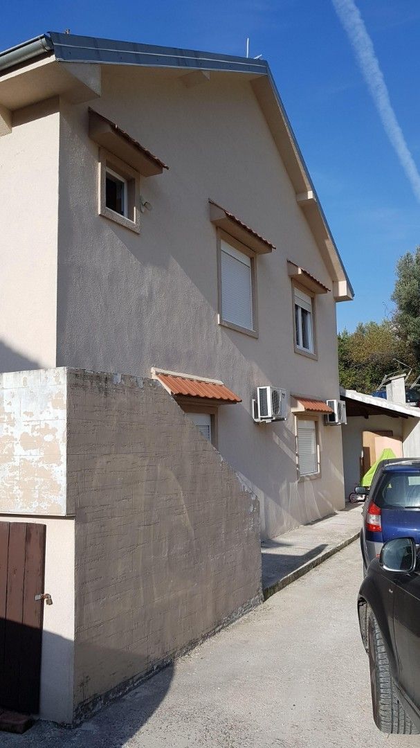Casa en Tivat, Montenegro, 220 m2 - imagen 1