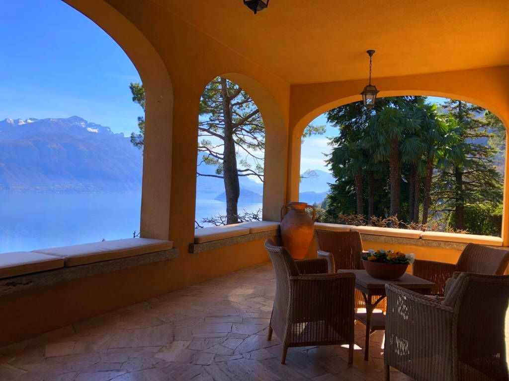 Casa por Lago de Como, Italia, 546 m2 - imagen 1