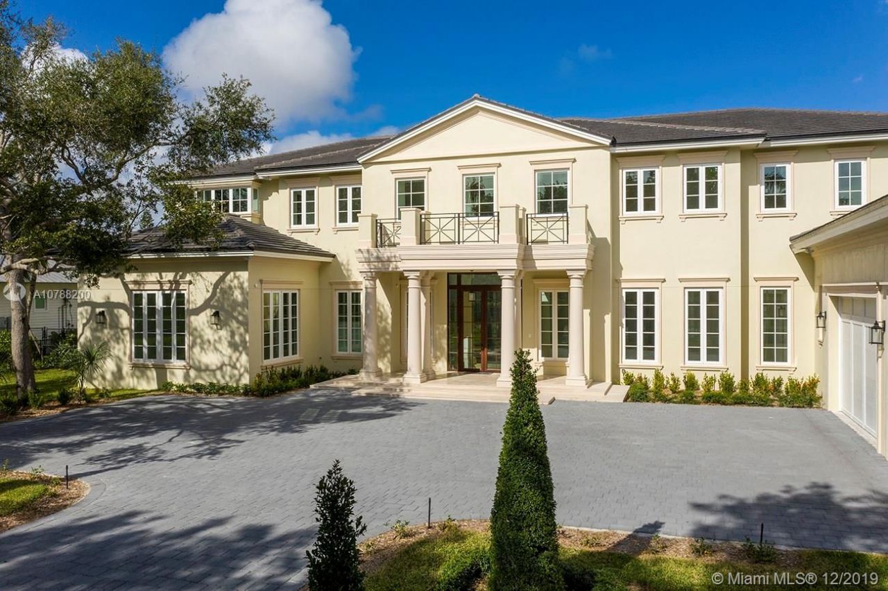 Manor in Miami, USA, 1 000 sq.m - picture 1