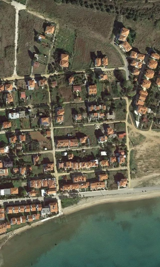 Land in Kassandra, Greece, 390 sq.m - picture 1