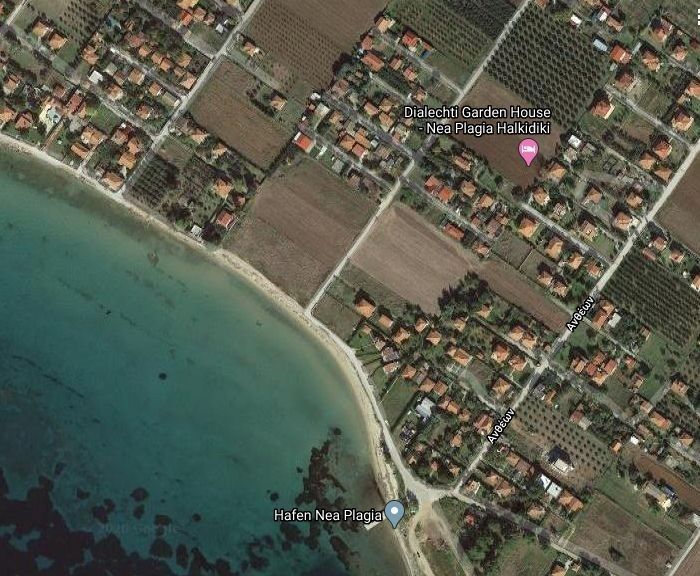 Land in Kassandra, Greece, 1 300 sq.m - picture 1