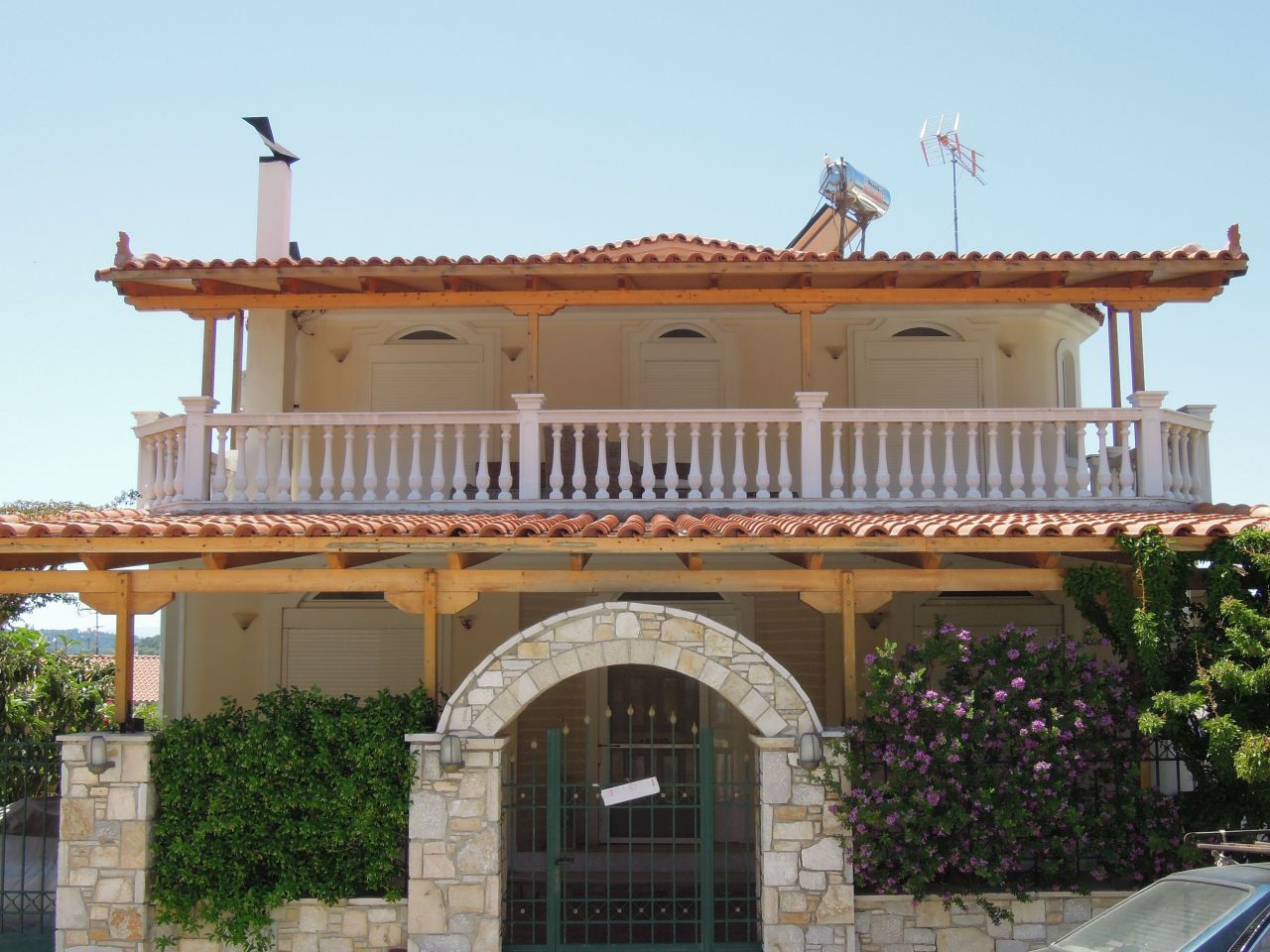 Villa in Loutraki, Greece, 270 sq.m - picture 1