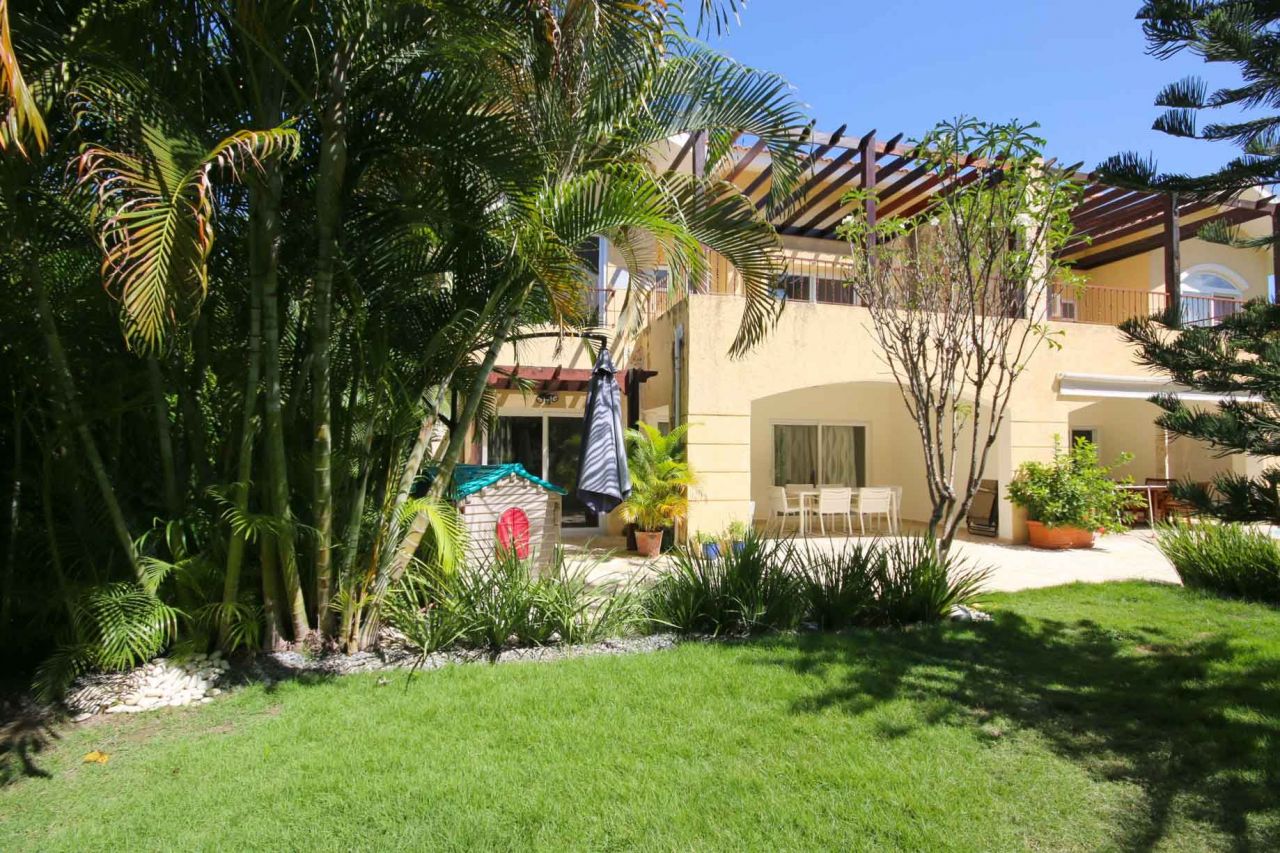Villa in Punta Cana, Dominican Republic, 260 sq.m - picture 1