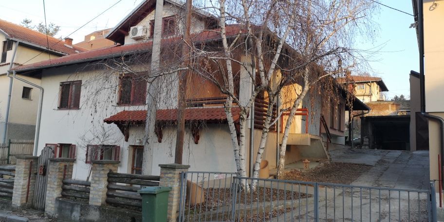 House in Mladenovac, Serbia, 260 sq.m - picture 1