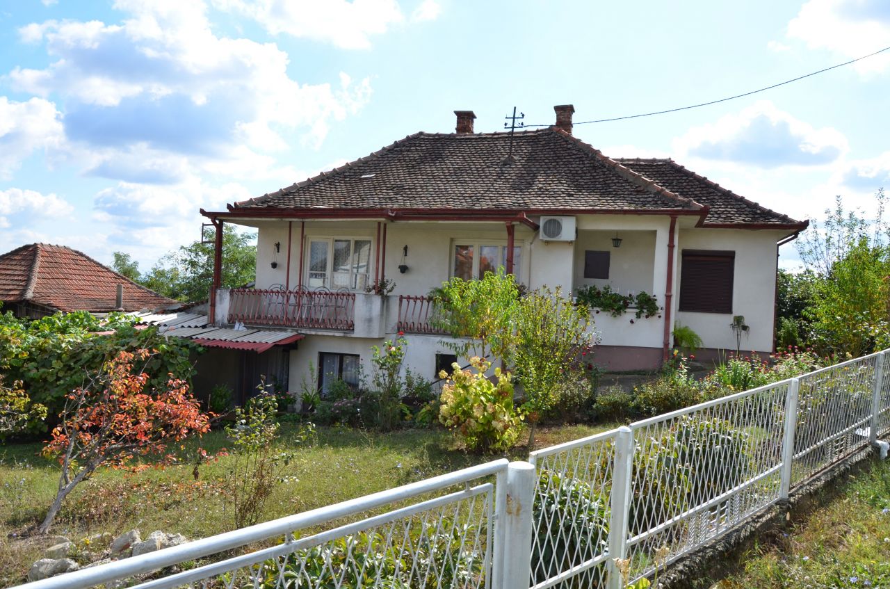 Haus in Velika Plana, Serbien, 120 m2 - Foto 1