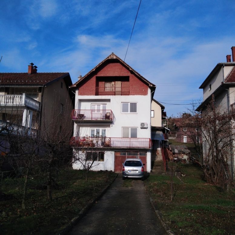 House in Arandelovac, Serbia, 250 sq.m - picture 1