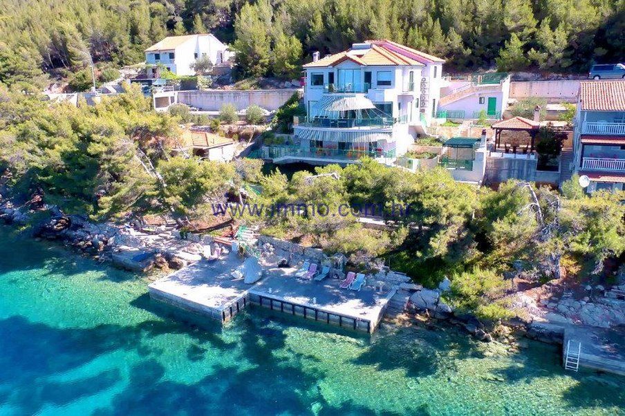 Villa on Korcula island, Croatia, 400 sq.m - picture 1