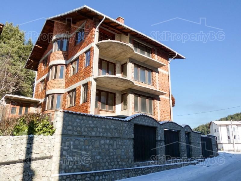 House in Borovets, Bulgaria, 733 sq.m - picture 1