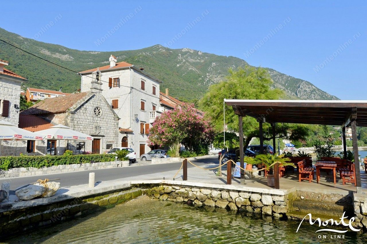 Hotel in Prcanj, Montenegro, 222 sq.m - picture 1